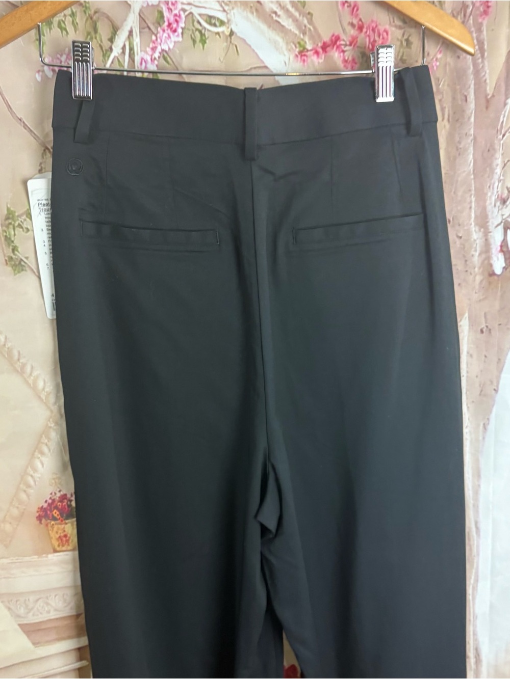 SOLD NEW Lululemon Athletica Black High-Rise Pleated Trousers - Picture 6 of 9